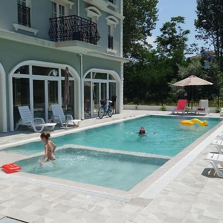 Riverside Vip Аpartments Aparthotel Slântsjev Brjag Eksteriør bilde