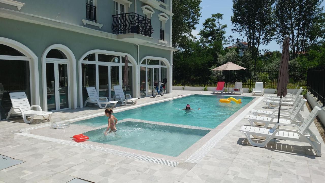 Riverside Vip Аpartments Aparthotel Slântsjev Brjag Eksteriør bilde