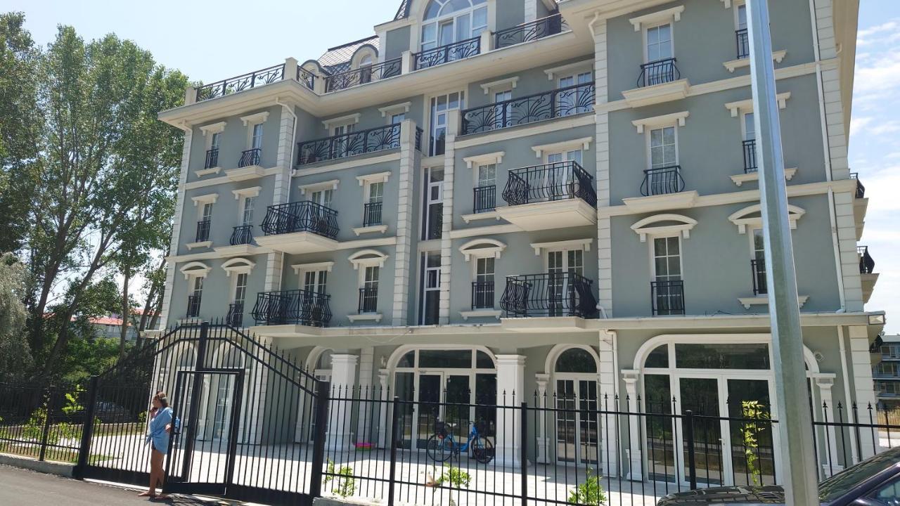 Riverside Vip Аpartments Aparthotel Slântsjev Brjag Eksteriør bilde