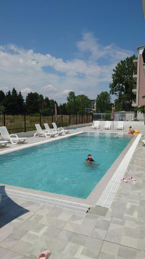 Riverside Vip Аpartments Aparthotel Slântsjev Brjag Eksteriør bilde